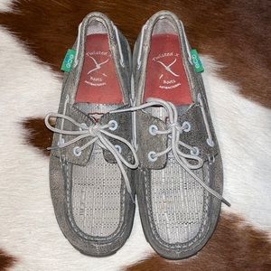 Twisted X Driving Moc